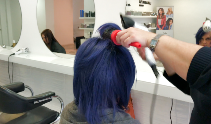 Como hacer una cabello azul con Mechas